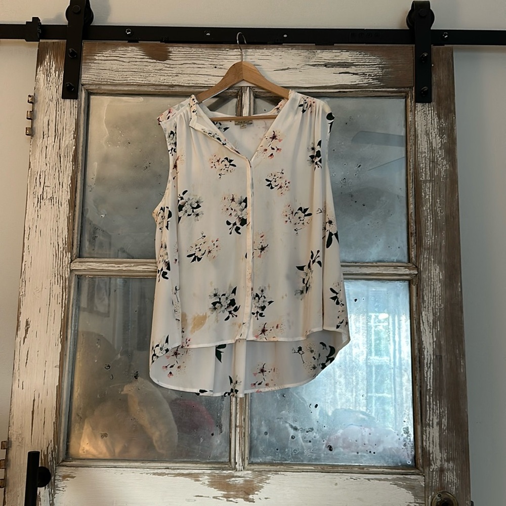Lucky brand XL sleeveless flowy floral print top